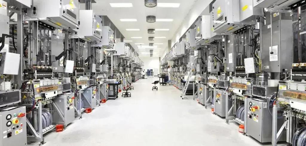 Indústria de máquinas: O futuro e as suas tendências em 2025